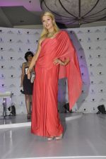 Paris Hilton unveils her personal Bag Line in JW Marriott on 24th Sept 2011 (24).JPG