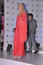 Paris Hilton unveils her personal Bag Line in JW Marriott on 24th Sept 2011 (59).JPG