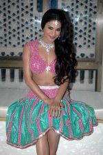 Veena Malik on location of Daal Mein Kuch Kaal Hain film in Pune on 24th Sept 2011 (155).JPG