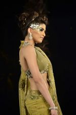 Model walk the ramp for Shane Falguni Show at Amby Valley India Bridal Week day 4 on 26th Sept 2011 (98).JPG