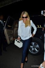 Paris Hilton leaves India in Intrernational Airport, Mumbai on 26th Sept 2011 (58).JPG