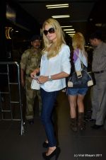 Paris Hilton leaves India in Intrernational Airport, Mumbai on 26th Sept 2011 (93).JPG