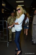 Paris Hilton leaves India in Intrernational Airport, Mumbai on 26th Sept 2011 (94).JPG
