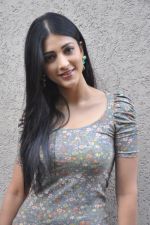 Shruti Hassan Casual Shoot during  2011 Airtel Youth Star Hunt Launch in AP on 24th September 2011 (13).jpg
