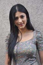 Shruti Hassan Casual Shoot during  2011 Airtel Youth Star Hunt Launch in AP on 24th September 2011 (35).jpg