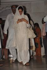 Sridevi, Boney Kapoor at Surendra Kapoor_s prayer meet in Hare Krishna Temple on 26th Sept 2011 (50).JPG