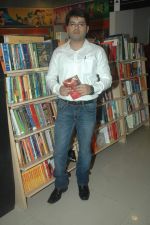 at Vineet Mishra book launch in Crossword, Juhu, Mumbai on 26th Sept 2011 (2).JPG