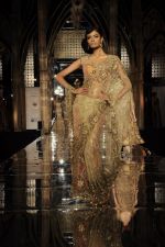 Model walk the ramp for Tarun Tahiliani finale at Aamby Valley Fashion week in Saharastar, Mumbai on 27th Sept 2011 (59).JPG