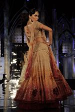 Model walk the ramp for Tarun Tahiliani finale at Aamby Valley Fashion week in Saharastar, Mumbai on 27th Sept 2011 (92).JPG