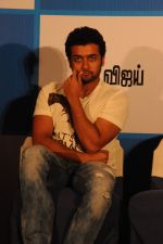 Suriya attends 7aum Arivu Press Meet on 26th September 2011(2).jpg