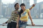 Suriya, Shruti Haasan in 7aum Arivu Movie Stills (33).jpg