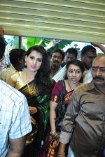 Archana at CMR Shopping Mall Launch on 28th September 2011 (103).jpg