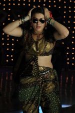 Hansika Motwani in a song shoot (4).jpg