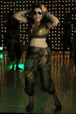 Hansika Motwani in a song shoot (58).jpg