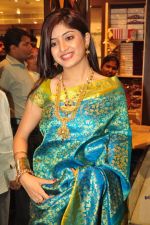 Poonam Kaur at CMR Shopping Mall Launch on 28th September 2011 (19).jpg