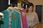 Raveena Tandon at the launch of The Changing Room store in Kemps Corner, Mumbai on 29th Sept 2011 (40).JPG