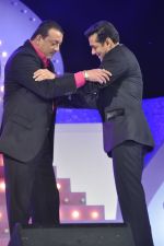 Salman Khan, Sanjay Dutt at Big Boss 5 Launch in Mehboob on 29th Sept 2011 (33).JPG