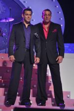 Salman Khan, Sanjay Dutt at Big Boss 5 Launch in Mehboob on 29th Sept 2011 (60).JPG