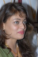 Sneha Ullal Launches Kuber Jewellery on 29th September 2011 (109).jpg