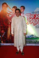 Anup Jalota at the Premiere of film Tere Mere Phere in PVR on 29th Sept 2011 (10).JPG