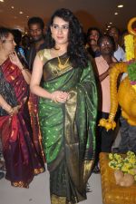 Archana at CMR Shopping Mall Launch on 28th September 2011 (84).JPG