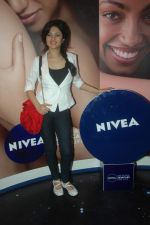 Sonal Sehgal at Nivea promotional event in Malad on 30th Sept 2011 (22).JPG