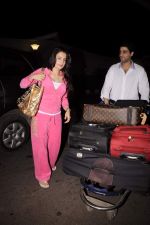 Ameesha Patel snapped at International airport on 7th Oct 2011 (3).JPG
