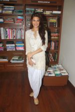 Jacqueline Fernandes at Crystal and Us book launch in mumbai on 8th Oct 2011 (25).JPG
