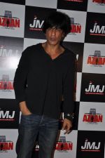 Shahrukh Khan at Azaan Premiere in PVR, Juhu on 13th Oct 2011 (90).JPG