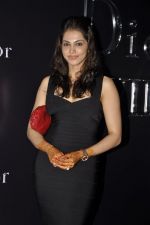 Isha Koppikar at Dior Anniversary bash in Four Seasons, Mumbai on 14th Oct 2011 (9).JPG
