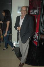 Yash Chopra at MOD film premiere in Cinemax, Mumbai on 15th Oct 2011 (82).JPG