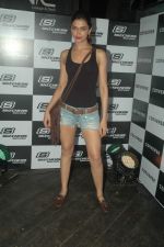 Deepika Padukone at Atul Kasbekar_s Converse bash in Vie Lounge on 19th Oct 2011 (128).JPG