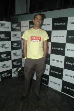 Rohan Sippy at Atul Kasbekar_s Converse bash in Vie Lounge on 19th Oct 2011 (77).JPG