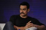 Aamir Khan at Star TV_s new show announcement in Taj Land_s End on 22nd Oct 2011 (42).JPG