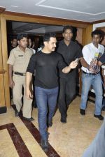 Aamir Khan at Star TV_s new show announcement in Taj Land_s End on 22nd Oct 2011 (55).JPG