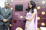 Raima Sen inagurates Gitanjali_s Gold and Diamond ATM in Phoenix Mill on 22nd Oct 2011 (17).JPG