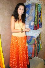 Taapsee Pannu attends Laasya Showroom Opening on 21st October 2011 (80).jpg