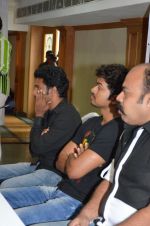 Vijay attends Velayutham Pressmeet at Dreams Hotel on 22nd October 2011 (10).JPG