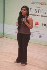 at Gold Gym_s Fit n Fab in Kandivili, Mumbai on 22nd Oct 2011 (16).JPG