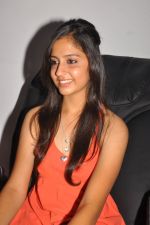 Anushka Shah Lunches Suja_s Beauty Care on 22nd October 2011 (23).JPG