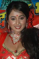 at Munni Badam Bhail Bhojpuri movie event in Andheri, Mumbai on 24th Oct 2011 (71).JPG