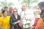 Krishna and Vijaya Nirmala at Designer Bear Shopping  on 24th October 2011 (2).JPG