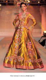 Model walk the ramp for Pallavi jaikishan Show at Bridal Asia 2011 on 27th Sept 2011 (2).jpg