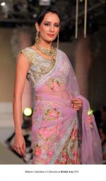 Model walk the ramp for bhairavi jaikishan Show at Bridal Asia 2011 on 27th Sept 2011 (4).jpg