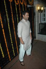 Abhishek Kapoor at Jeetendra and Ekta Kapor_s Diwali bash in Juhu, Mumbai on 27th Oct 2011 (78).JPG
