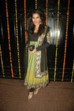 Sophie Chaudhary at Jeetendra and Ekta Kapor_s Diwali bash in Juhu, Mumbai on 27th Oct 2011 (132).JPG