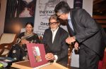 Amitabh Bachchan, Deepti Naval at the launch of Deepti Naval_s book in Taj Land_s End on 30th Oct 2011 (71).JPG