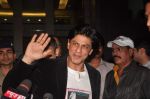 Shahrukh Khan snapped on the eve of his birthday in Airport, Mumbai on 1st Nov 2011 (11).JPG