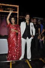 Vidya Balan, Tusshar Kapoor at the Audio release of The Dirty Picture at Inorbit Mall, Malad on 4th Nov 2011 (68).JPG