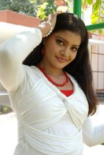 Prathyusha in Naa Katha Movie Stills (1).jpg